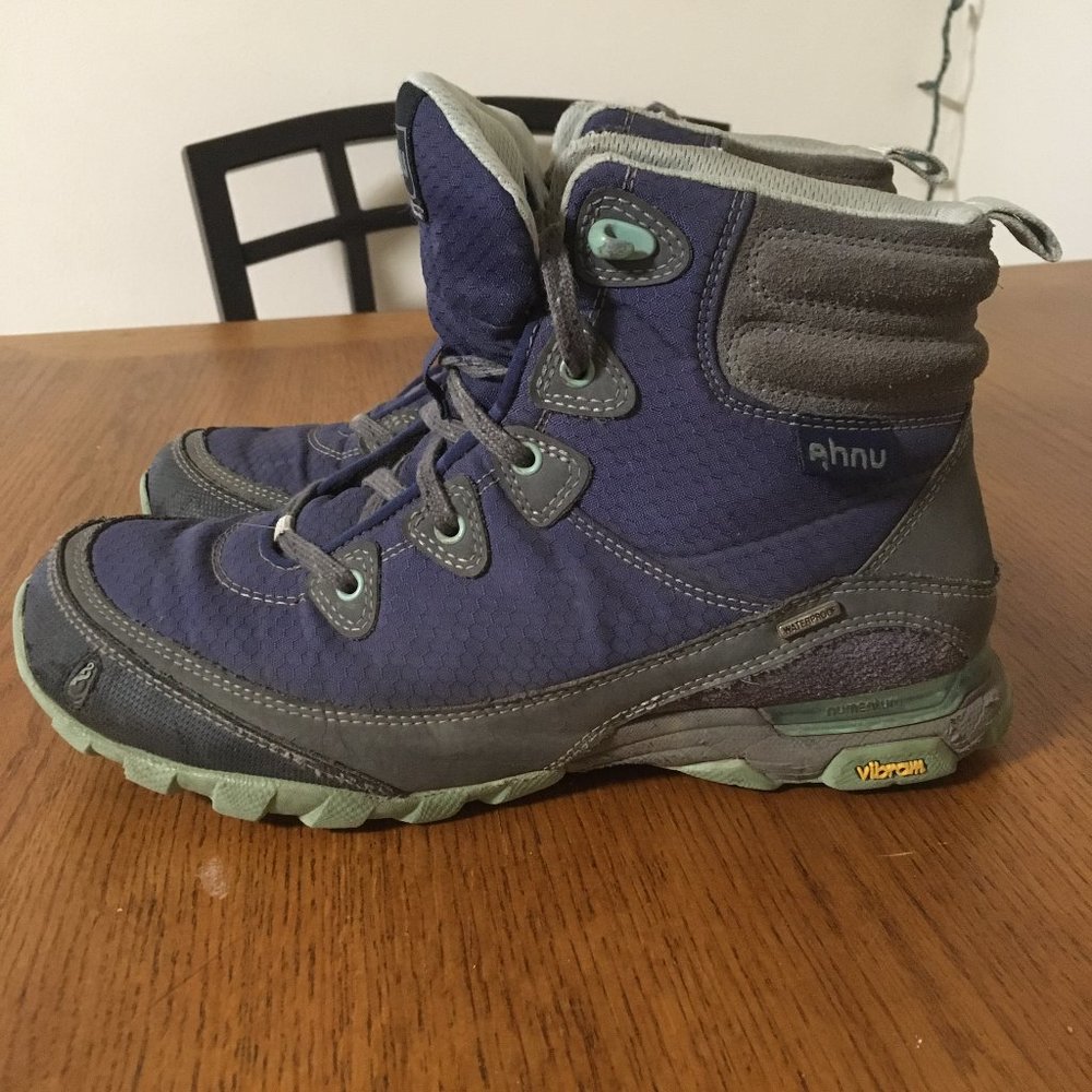 Ahnu mid rise hiking boots